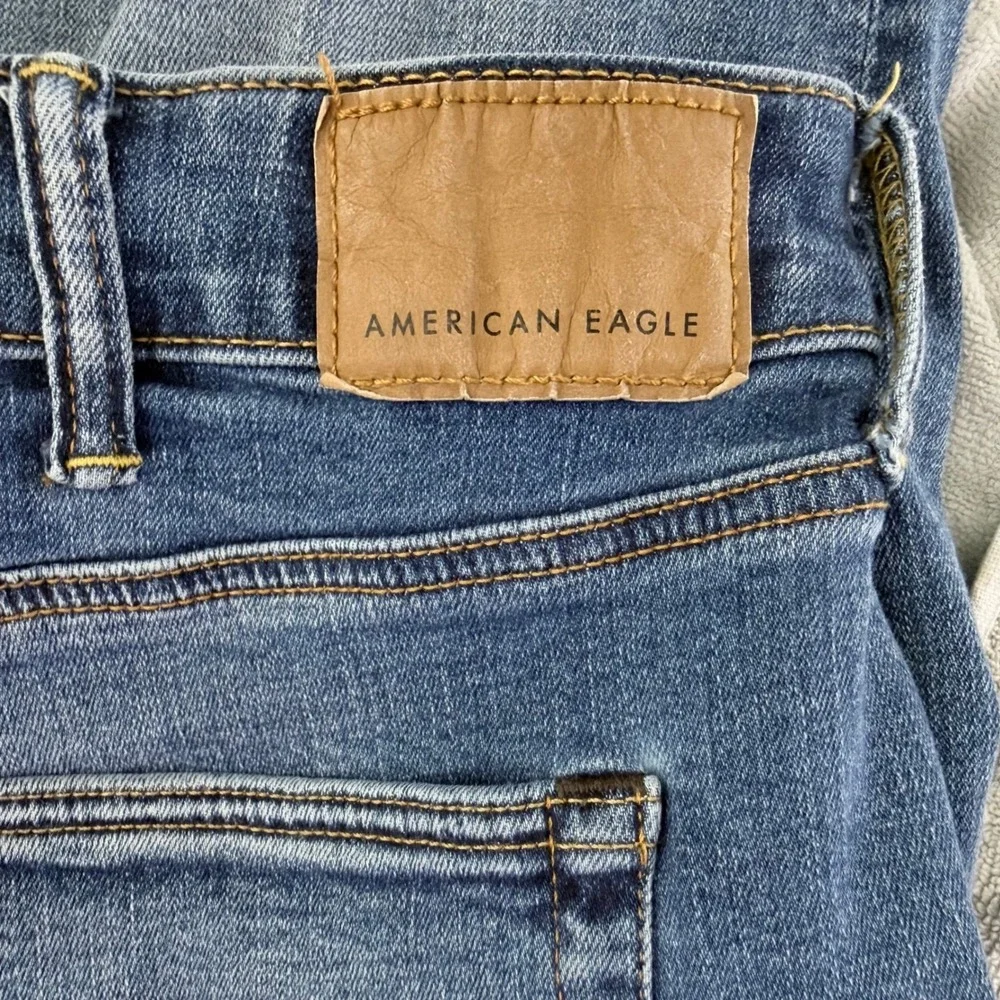American Eagle Athletic Straight Jeans Mens 38 AirFlex+ Medium Wash Denim Casual